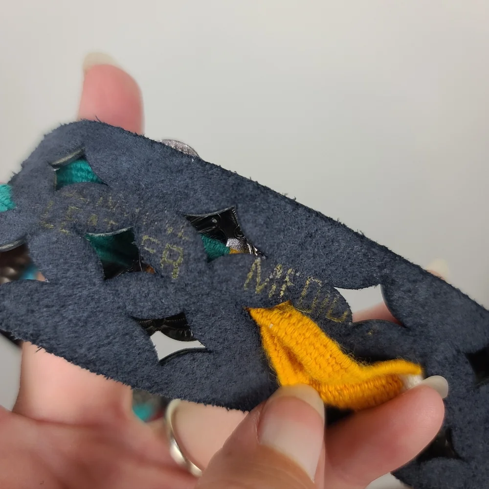 Vintage Charcoal Gray Western Leather Serape Silver-Tone Stamped  Concho Belt M - Picture 12 of 16